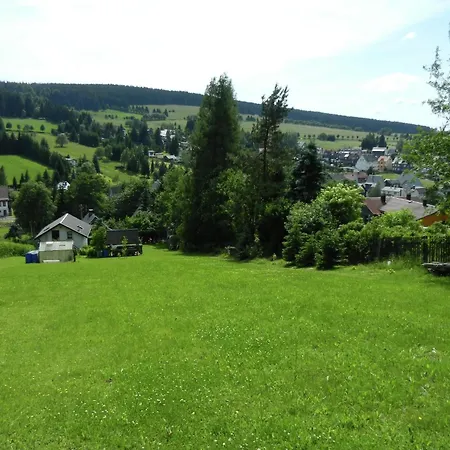 Family-friendly Forest Vakantiehuis Altenfeld (Thuringia)