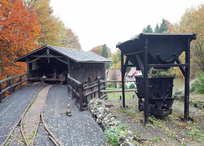 度假居 Family-friendly Forest Altenfeld (Thuringia)